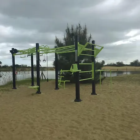 Chez Isabelle Et Francois - Les Pieds Dans L'eau , Le Coeur En Camping Lège-Cap-Ferret