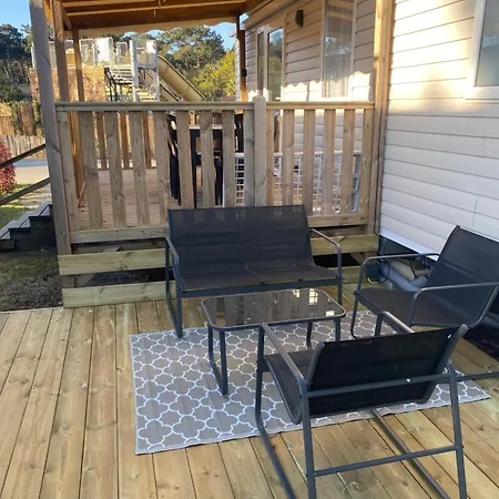 Camping Les Pieds Dans L'eau, Le Coeur En *