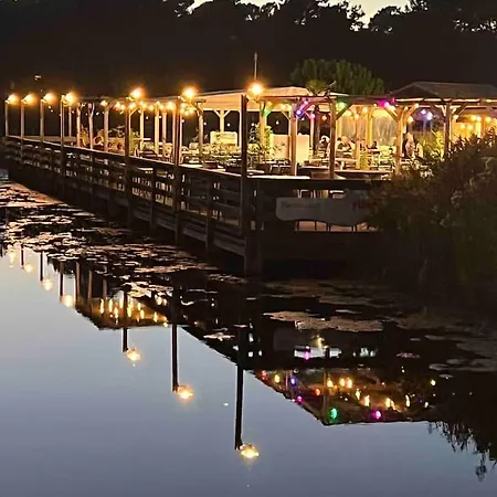 Campingplads Les Pieds Dans L'eau, Le Coeur En