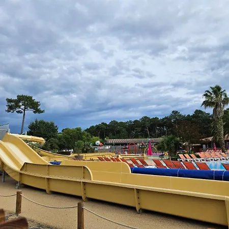 Campingplads Les Pieds Dans L'eau, Le Coeur En Lège-Cap-Ferret