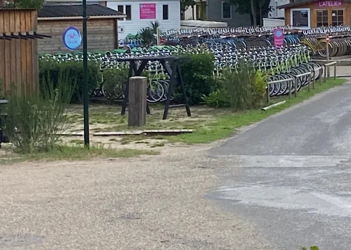 Campingplads Les Pieds Dans L'eau, Le Coeur En Lège-Cap-Ferret